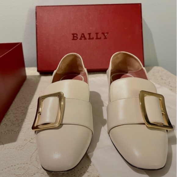 Bally “Janelle” loafers 2019. Elegant bone color. - Picture 7 of 7